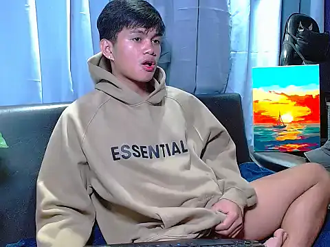 Snapshot of Alexx_143 chatting on 01/10/26, 05:37 Alexx 143 online show from 01/10/26, 05:37