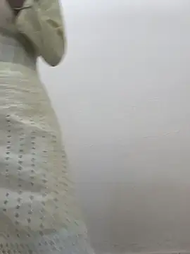 Alia-00 online show from 10/28/25, 04:05