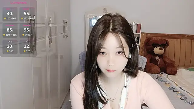 Xiaotantan-99 online show from 10/21/25, 07:36