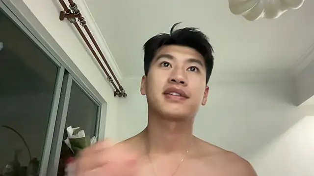 Snapshot of heywilliam chatting on 11/08/25, 03:56 heywilliam online show from 11/08/25, 03:56