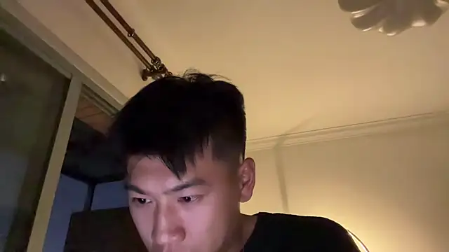 Snapshot of heywilliam chatting on 11/14/25, 01:43 heywilliam online show from 11/14/25, 01:43