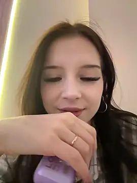 Snapshot of Angel__Rosse chatting on 07/20/26, 04:53 Angel Rosse online show from 07/20/26, 04:53