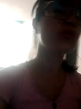 Snapshot of Dana_Rise chatting on 05/14/26, 02:02 Dana Rise online show from 05/14/26, 02:02