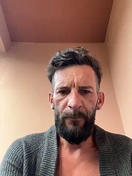 Michel huge online show from 09/10/25, 04:23