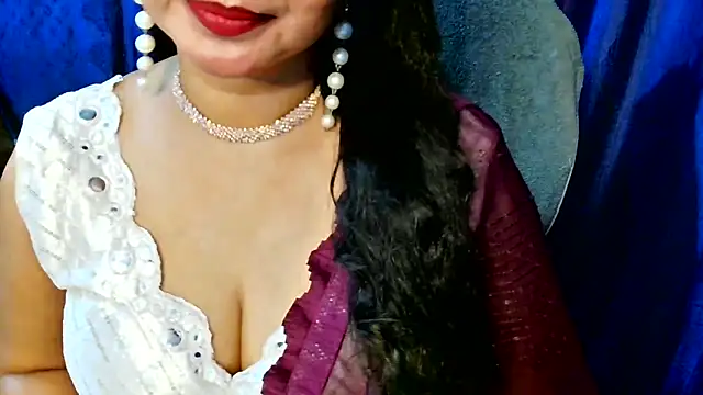 QUEEN SAKHI- online show from 04/20/26, 12:52