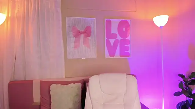 kissme cutie online show from 12/17/25, 07:42