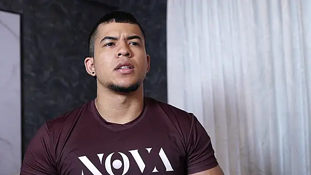 Thiago Valente online show from 10/15/25, 01:11