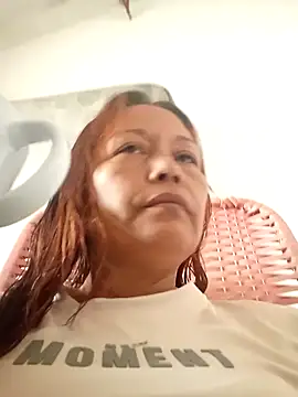 marinita13 online show from 04/21/26, 02:01