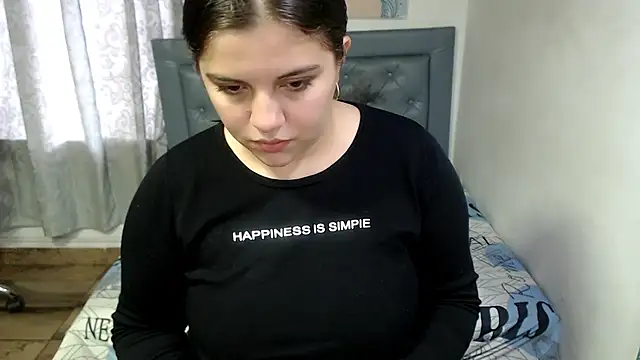 Snapshot of sarah_aguilar chatting on 04/28/26, 02:55 sarah aguilar online show from 04/28/26, 02:55
