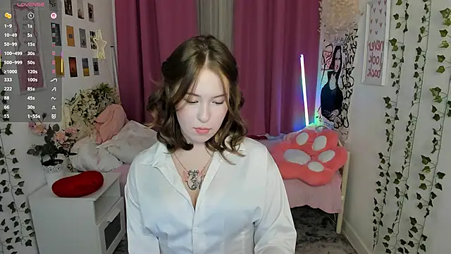 LanaRoselle online show from 03/06/26, 09:33