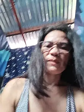 Snapshot of ImYourWoman_55 chatting on 07/16/26, 10:49 ImYourWoman 55 online show from 07/16/26, 10:49