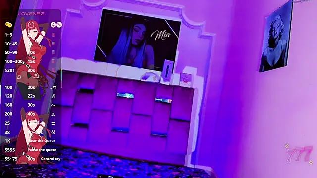 Snapshot of LADY-HOT-SEXY- chatting on 06/03/26, 11:10 LADY-HOT-SEXY- online show from 06/03/26, 11:10