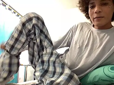 Max Rain online show from 04/14/26, 10:05