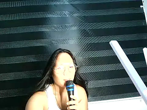 SpankyMyAss69 online show from 04/21/26, 04:34