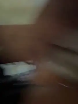 Chloe Leaozinho online show from 04/01/26, 12:06