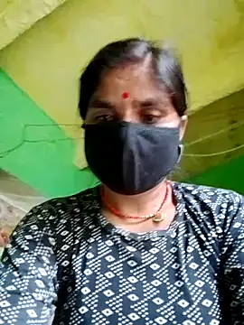 Snapshot of Suhani_cuty chatting on 10/30/25, 09:22 Suhani cuty online show from 10/30/25, 09:22