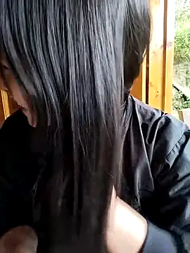 Snapshot of Tiyir597 chatting on 09/27/25, 03:44 Tiyir597 online show from 09/27/25, 03:44