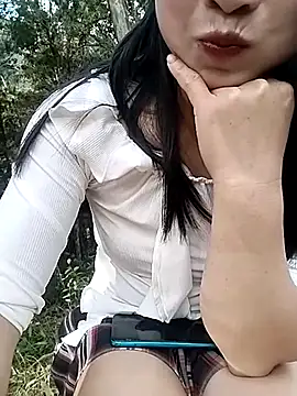 Snapshot of Tiyir597 chatting on 09/28/25, 08:52 Tiyir597 online show from 09/28/25, 08:52