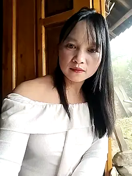 Snapshot of Tiyir597 chatting on 10/04/25, 03:37 Tiyir597 online show from 10/04/25, 03:37