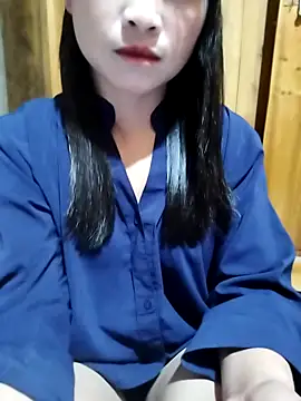 Snapshot of Tiyir597 chatting on 10/12/25, 02:49 Tiyir597 online show from 10/12/25, 02:49