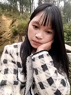 Snapshot of Tiyir597 chatting on 10/26/25, 09:26 Tiyir597 online show from 10/26/25, 09:26