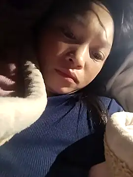 Tiyir597 online show from 11/28/25, 11:07