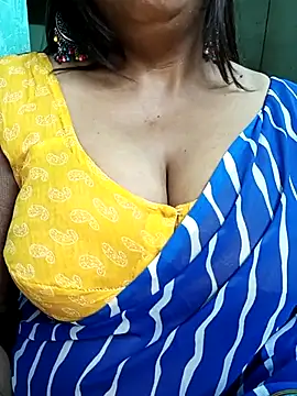 Snapshot of Bhanu-Sharma chatting on 11/02/25, 04:09 Bhanu-Sharma online show from 11/02/25, 04:09