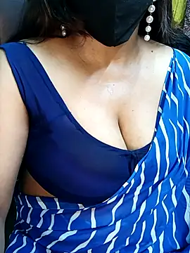 Snapshot of Bhanu-Sharma chatting on 11/19/25, 05:51 Bhanu-Sharma online show from 11/19/25, 05:51