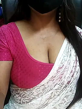 Snapshot of Bhanu-Sharma chatting on 11/21/25, 06:01 Bhanu-Sharma online show from 11/21/25, 06:01