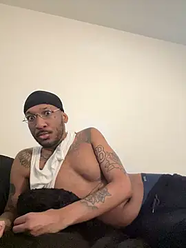 Snapshot of bamfbobbybrown chatting on 07/19/26, 01:59 bamfbobbybrown online show from 07/19/26, 01:59