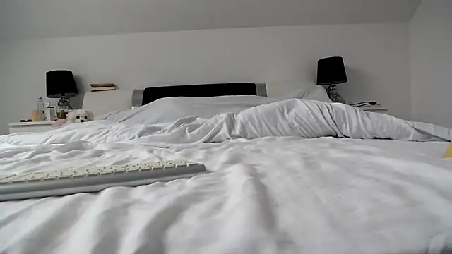 ArabianMalikah online show from 10/14/25, 06:36