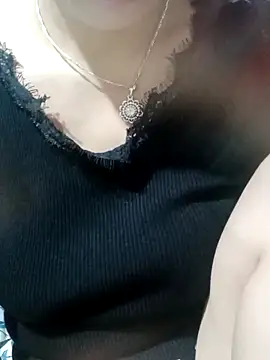 candy sexxy01 online show from 05/11/26, 11:57