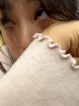 xiao-mo520 online show from 11/20/25, 11:21