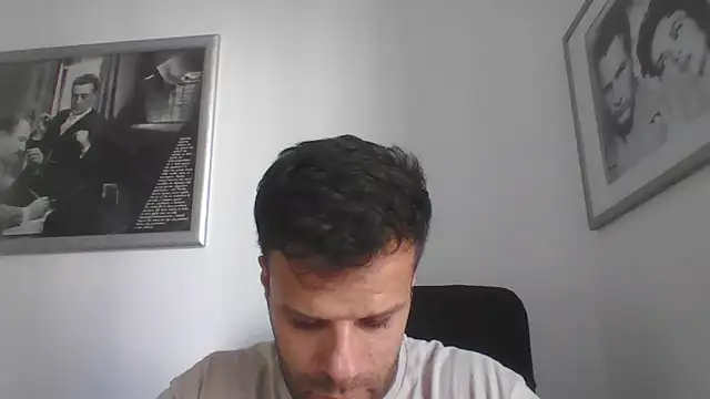 Snapshot of FROCETTO93 chatting on 09/22/25, 01:46 FROCETTO93 online show from 09/22/25, 01:46