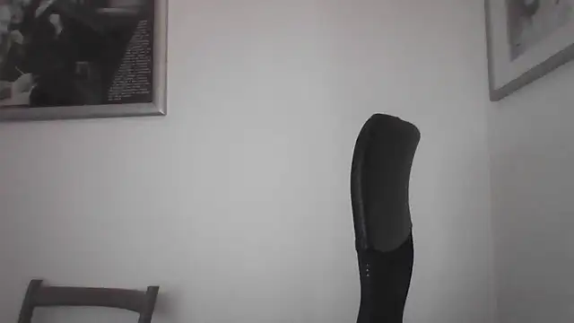 Snapshot of FROCETTO93 chatting on 09/25/25, 01:15 FROCETTO93 online show from 09/25/25, 01:15