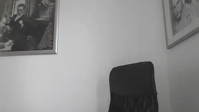 Snapshot of FROCETTO93 chatting on 09/30/25, 06:18 FROCETTO93 online show from 09/30/25, 06:18