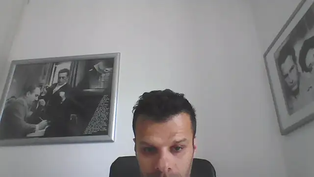 Snapshot of FROCETTO93 chatting on 05/12/26, 11:40 FROCETTO93 online show from 05/12/26, 11:40
