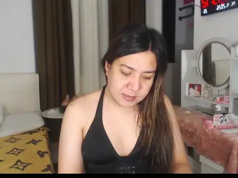 stellahugeX online show from 04/13/26, 08:14