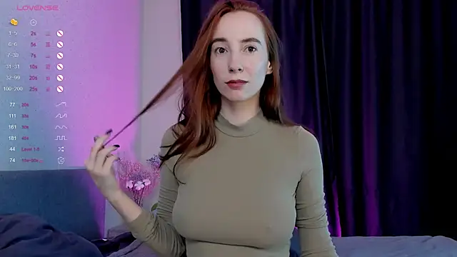 Snapshot of Honeyfern chatting on 10/07/25, 05:32 Honeyfern online show from 10/07/25, 05:32