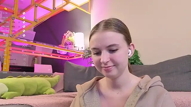 FlexiPixie online show from 10/14/25, 08:15