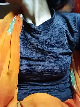 Snapshot of Payal-0143 chatting on 07/17/26, 02:13 Payal-0143 online show from 07/17/26, 02:13