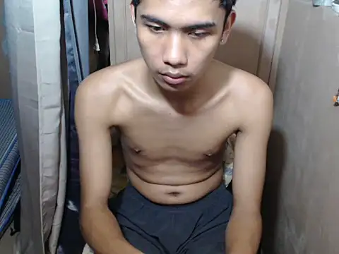 Demure Asian143 online show from 06/18/26, 09:14