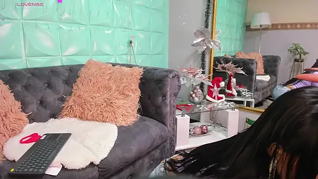 SailonTeen online show from 12/22/25, 03:20