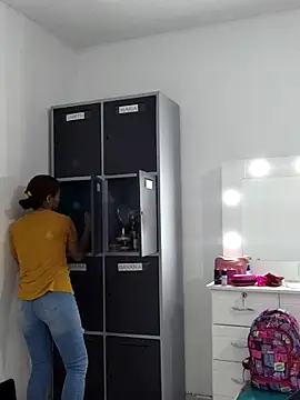 Merybeks online show from 10/23/25, 10:36