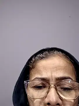 Merybeks online show from 11/18/25, 10:31