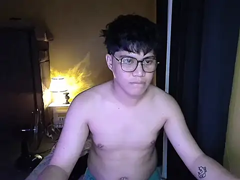 Lowel Smith online show from 09/21/25, 02:40