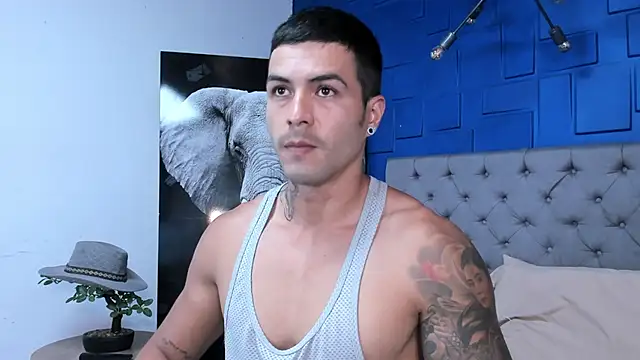 Snapshot of andres-clark92 chatting on 09/18/25, 06:10 andres-clark92 online show from 09/18/25, 06:10