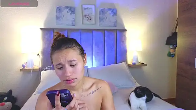 juliana-mancini online show from 12/22/25, 07:00