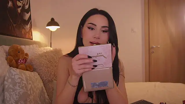 LauLaveau online show from 01/10/26, 06:20