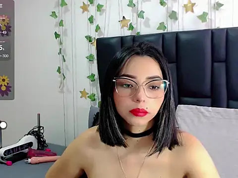 sara arias00 online show from 09/17/25, 01:13